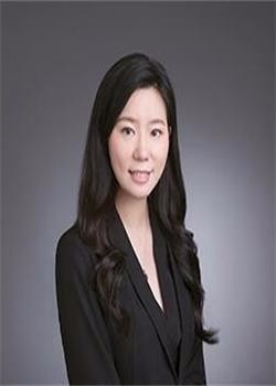 美國(guó)Lee Academy高級(jí)中學(xué)邱婉璐 (Wanlu Qiu)圖片