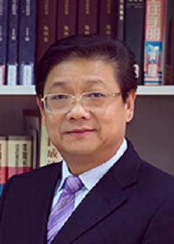 連云港外國(guó)語(yǔ)學(xué)校國(guó)際部徐進(jìn)利圖片