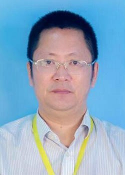 深圳市博納學(xué)校殷占武圖片