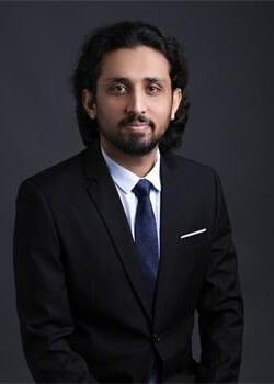 新哲文院Muhammad Husnain Zeb圖片
