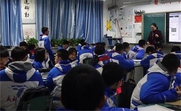 成都七中國(guó)際部雙語(yǔ)教師采訪：與學(xué)生共進(jìn)步的“雙語(yǔ)教學(xué)達(dá)人”圖片