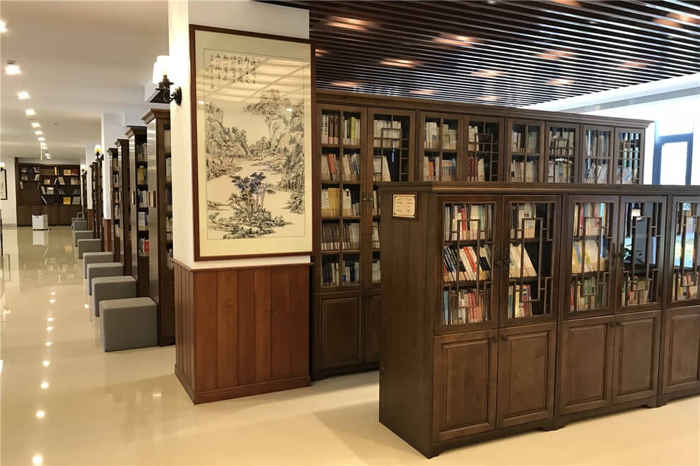 上海融育學(xué)校圖書館圖集