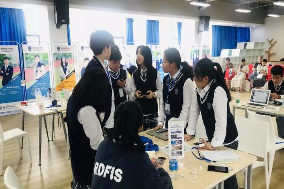 瑞得福國際學校第二屆商業(yè)挑戰(zhàn)賽活動圖集