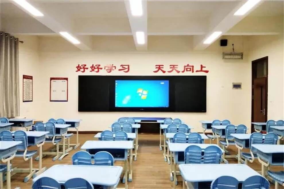 新疆大光華國際學(xué)校教室圖集