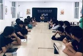 上海斯代文森國(guó)際學(xué)校學(xué)生會(huì)換屆選舉圖片