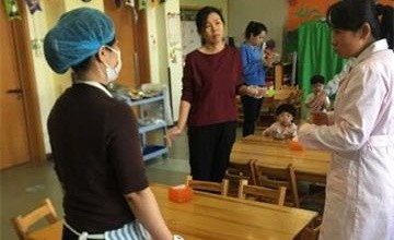 天津生態(tài)城艾毅實(shí)驗(yàn)幼兒園消毒工作圖片