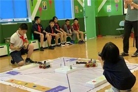 上海市燎原雙語學(xué)校機(jī)器人課再獲獎圖片