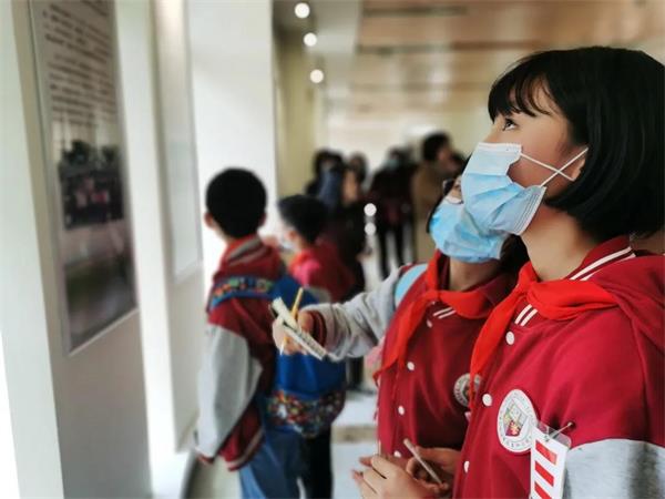 武漢外國語學(xué)校美加分校科技體驗之旅圖片4