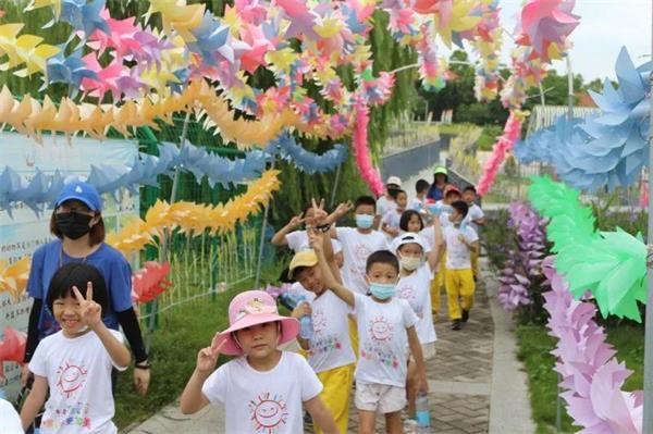 肇慶加美學(xué)校小學(xué)部2021“英科實(shí)踐”夏令營圖片1
