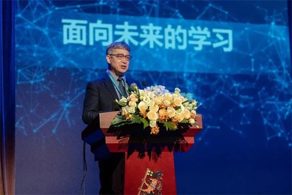 探索教育革新探討會(huì)圖片2